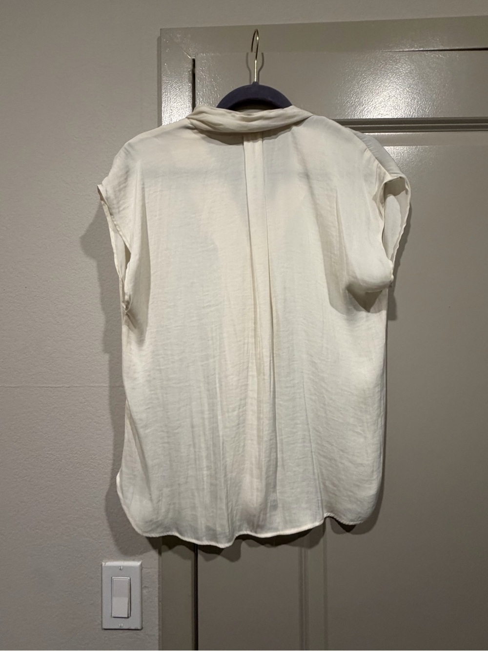 Nine West Ivory Button-Front Cap Sleeve Blouse - Picture 3 of 3